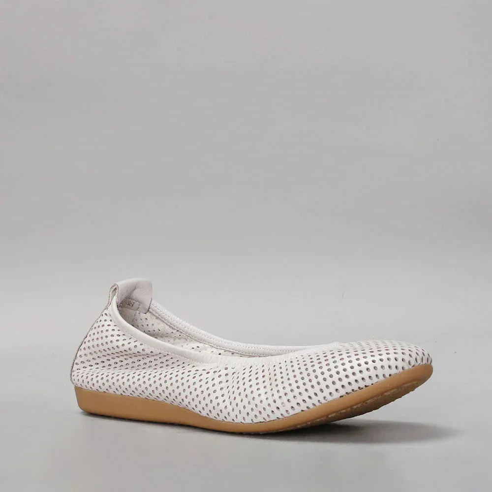 Sleek Profile Shoes Leather LE SANSA BENZI SILVER GREY
