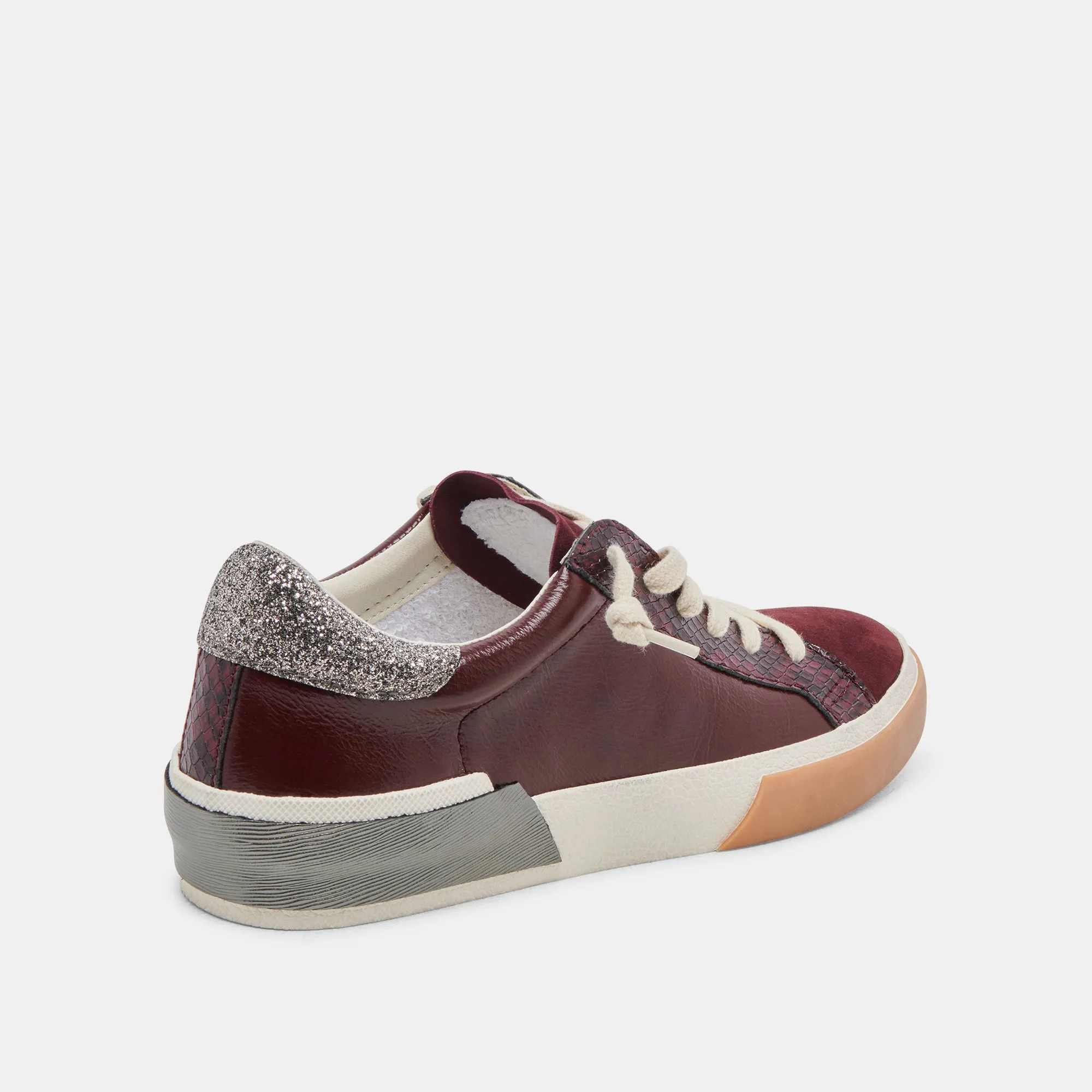 Flex Comfort ZINA SNEAKERS BURGUNDY CRINKLE PATENT