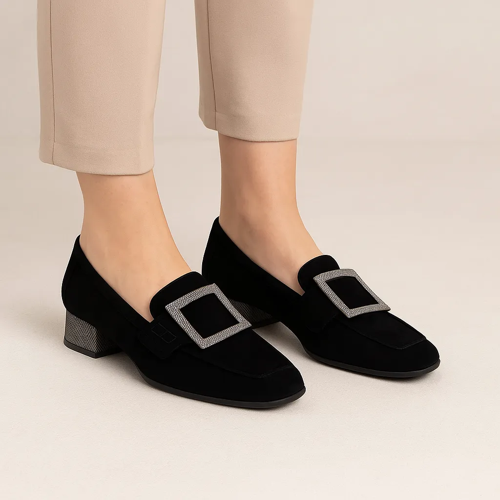 DJANGO & JULIETTE KEENLEY BLACK SUEDE Timeless Look