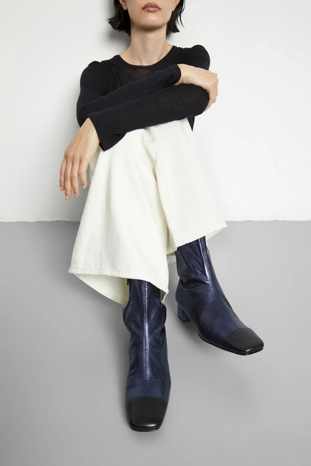 Laurie Ankle Boots in Ocean-coloured Metallic Leather Mountain use Heavy Terrain