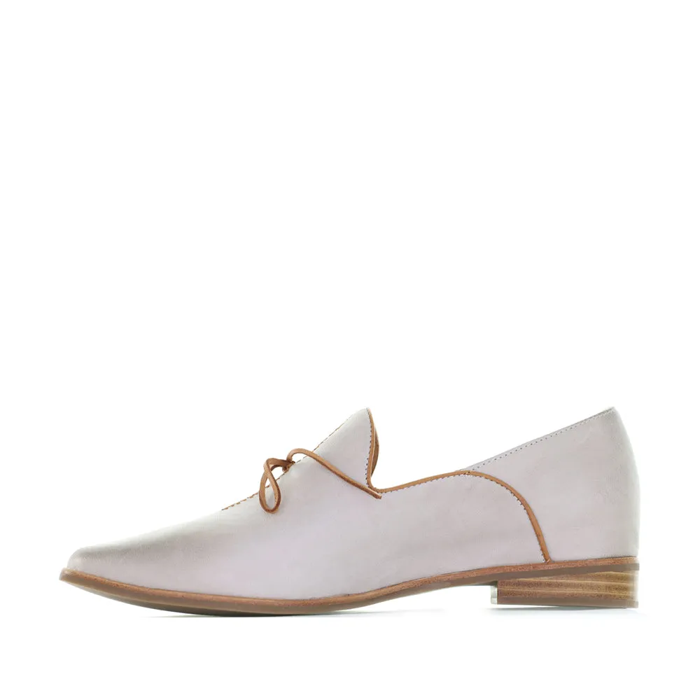 LE SANSA CARMEN SILVERGREY Business Casual Shoes Toe Strong