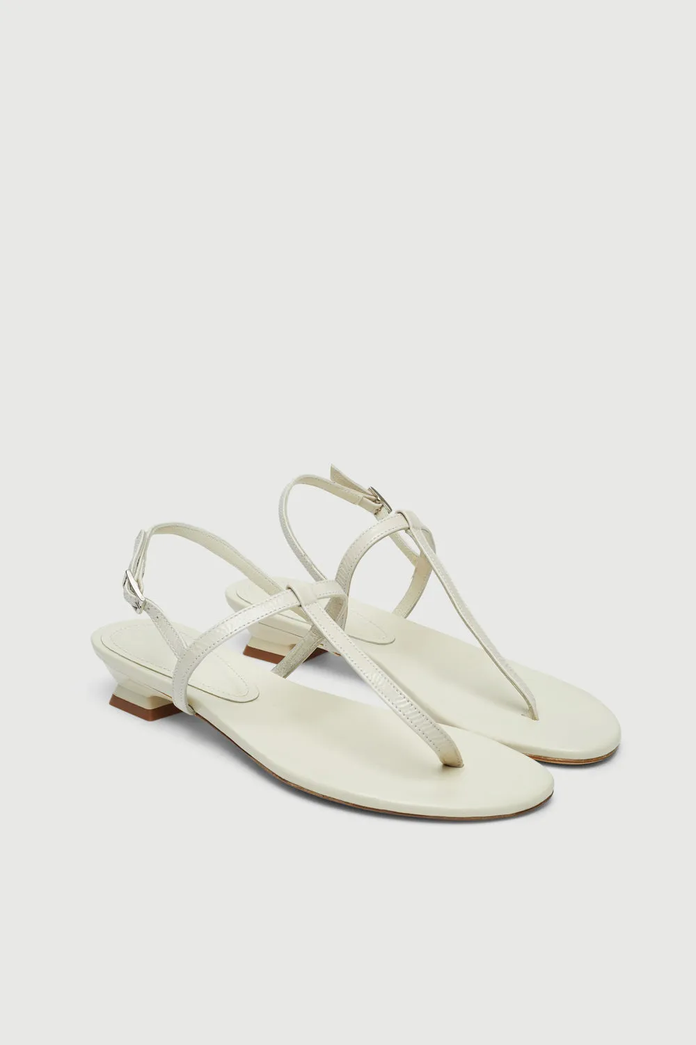 Daphne Sandals in Ivory Patent Leather Airy Feeling Walk Ready