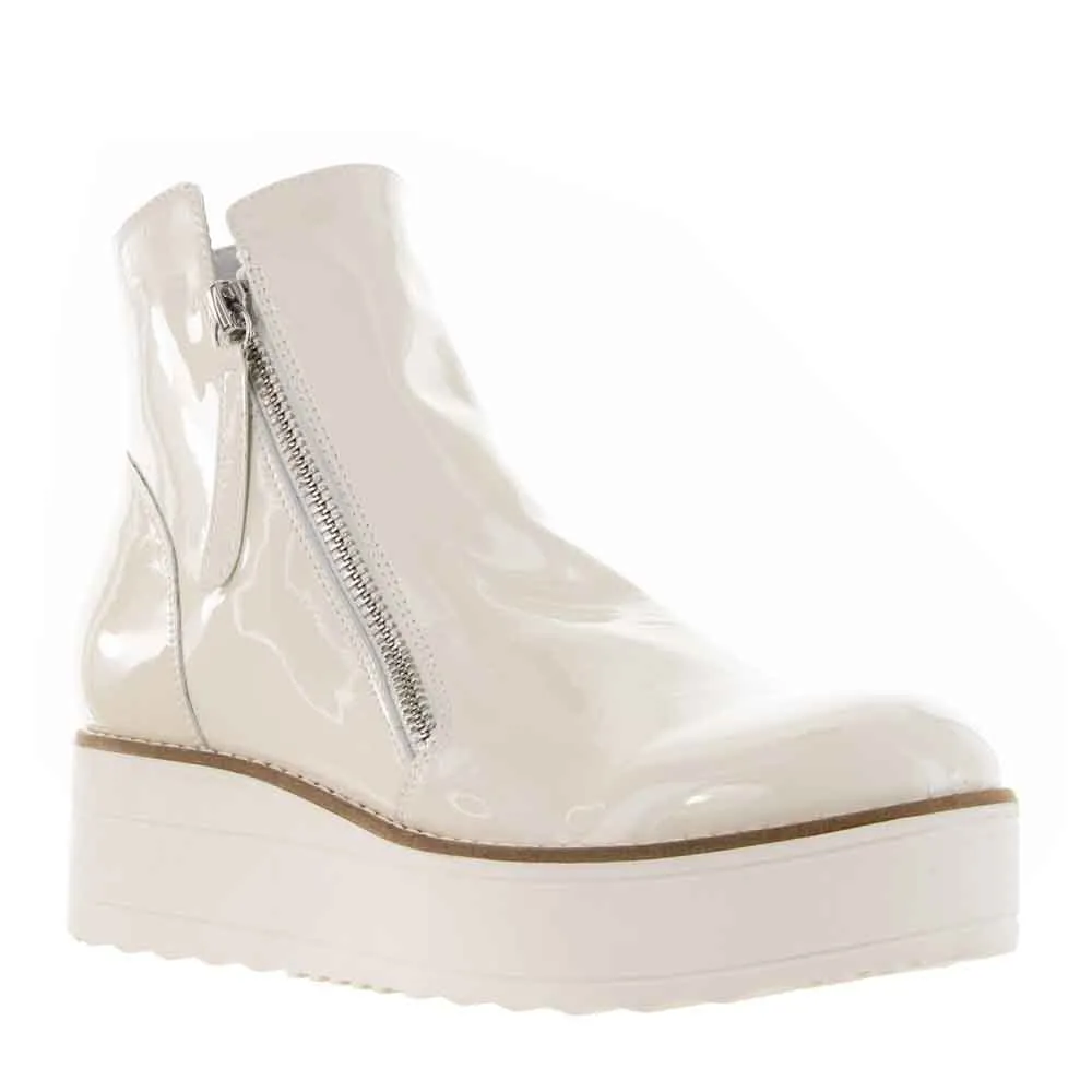 TOP END NENE IVORY PATENT Cushioned Footbed Fashion Accessory