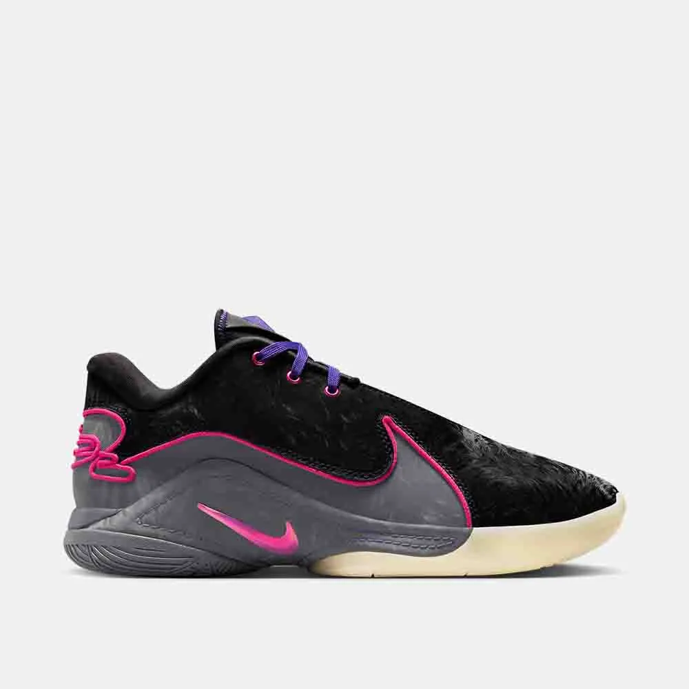 LeBron XXII "Tunnel Vision" Jump Shoes Quick Lateral Motion