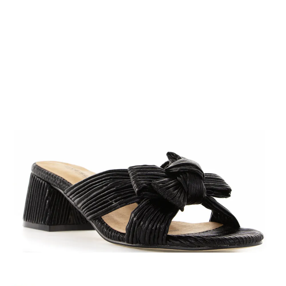 Travel Heels Breathable Design BRESLEY ANISTON BLACK