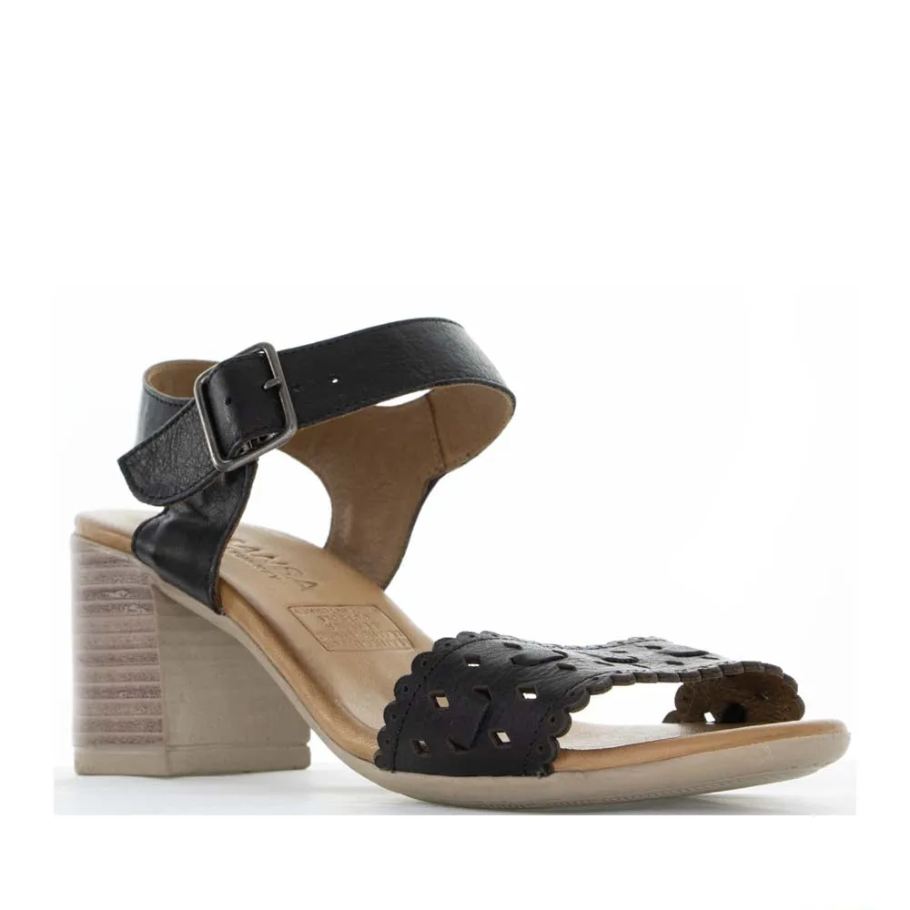 LE SANSA MIST BLACK Easy Look