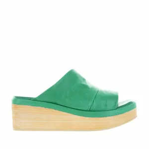Foot Freedom Slip Easy Slip On Shoes LE SANSA HAYLEY PINE