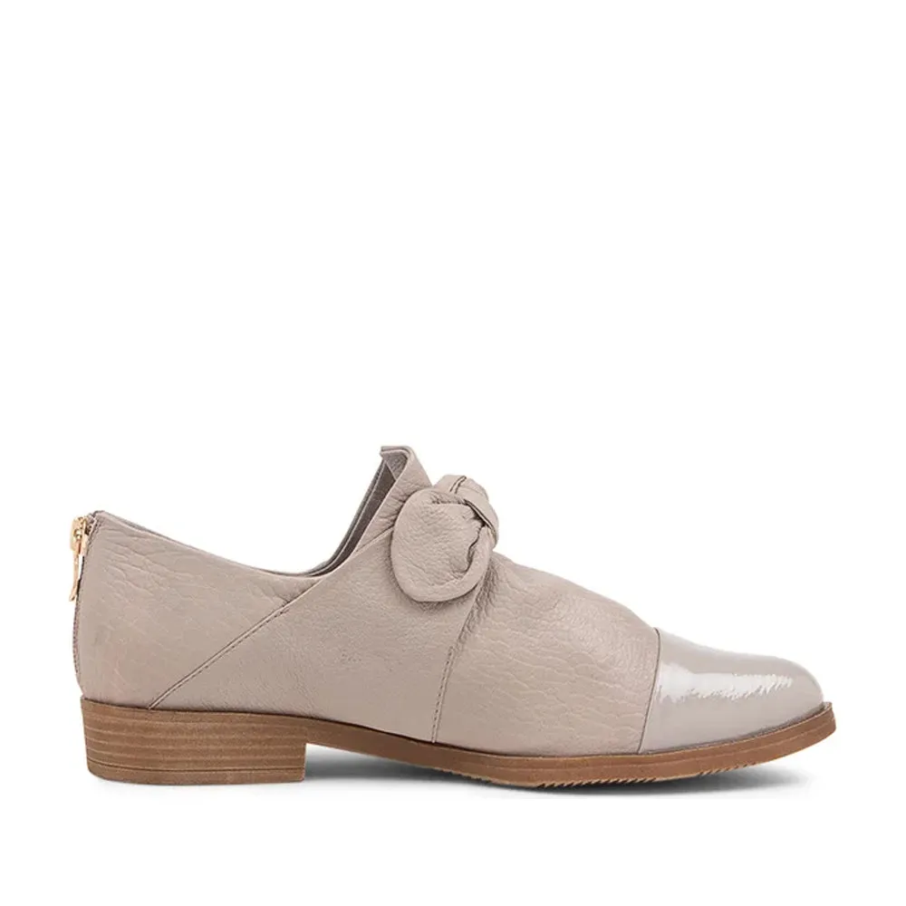 Practical Sole True Guard DJANGO & JULIETTE KYMANI SMOKE PATENT