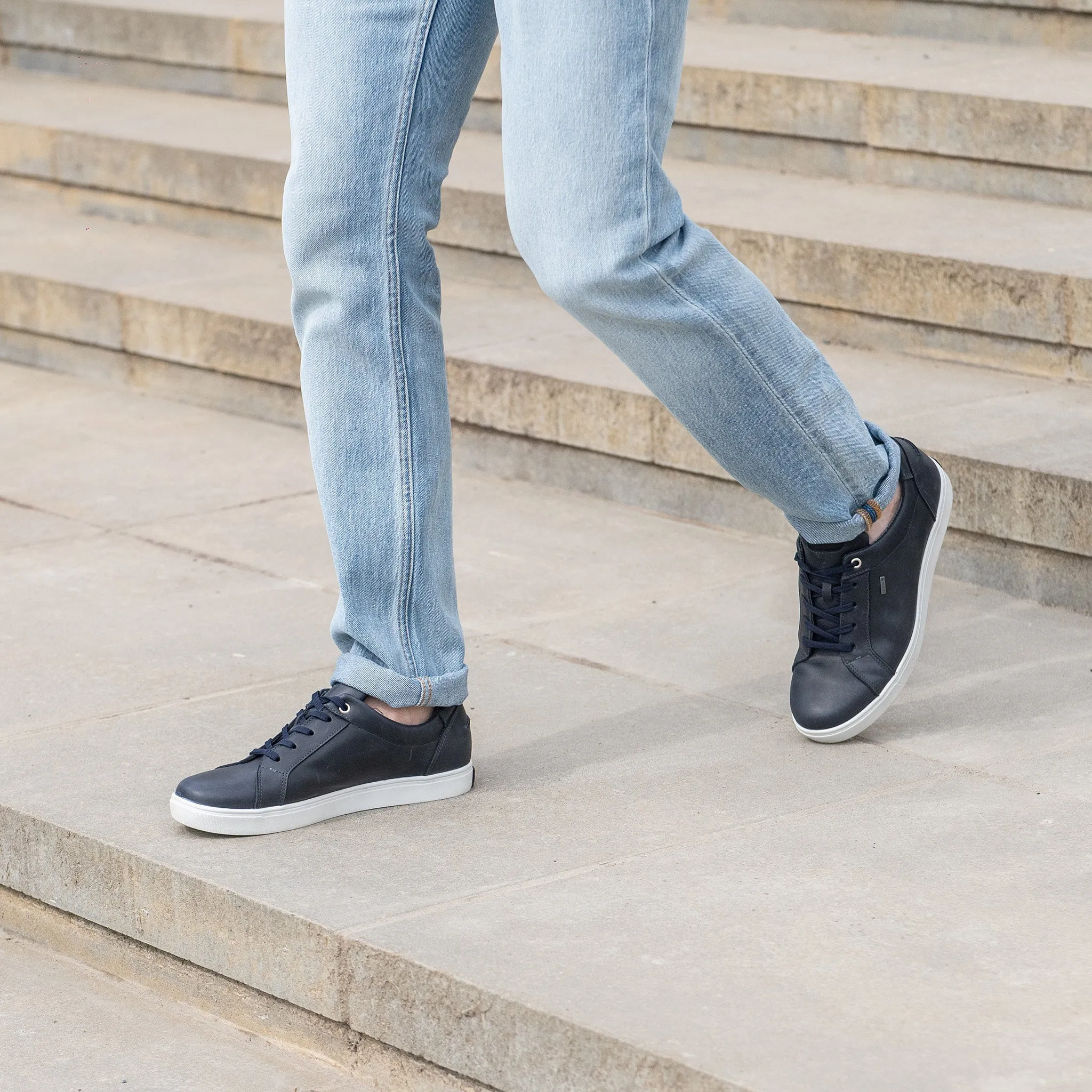 Ultra-soft feel sports competition AHO Men??s GORE-TEX? sneakers