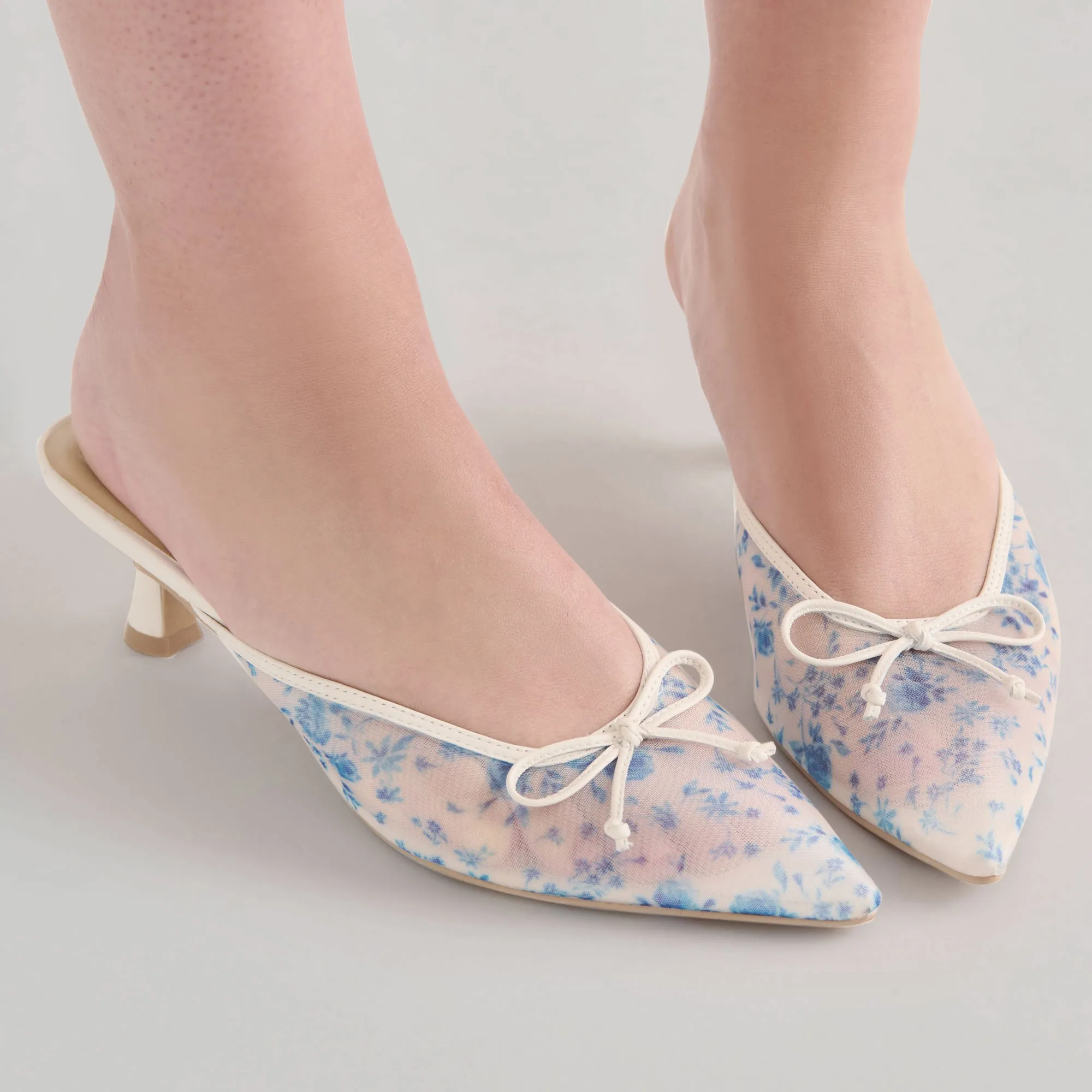 CLEO HEELS BLUE FLORAL MESH Travel Heels Classic White Heels