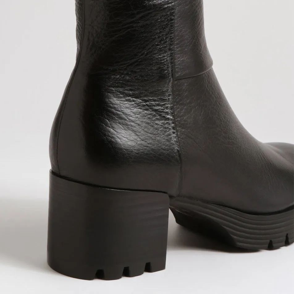 DJANGO & JULIETTE DIPPY BLACK All-Weather Wear