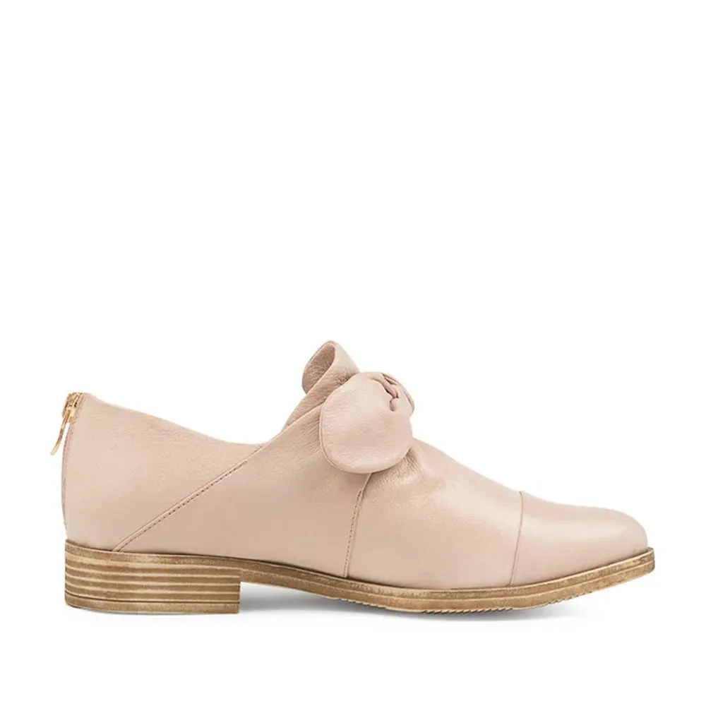DJANGO & JULIETTE KYMANI PALE PINK LEATHER Quick Stride Sole Sure