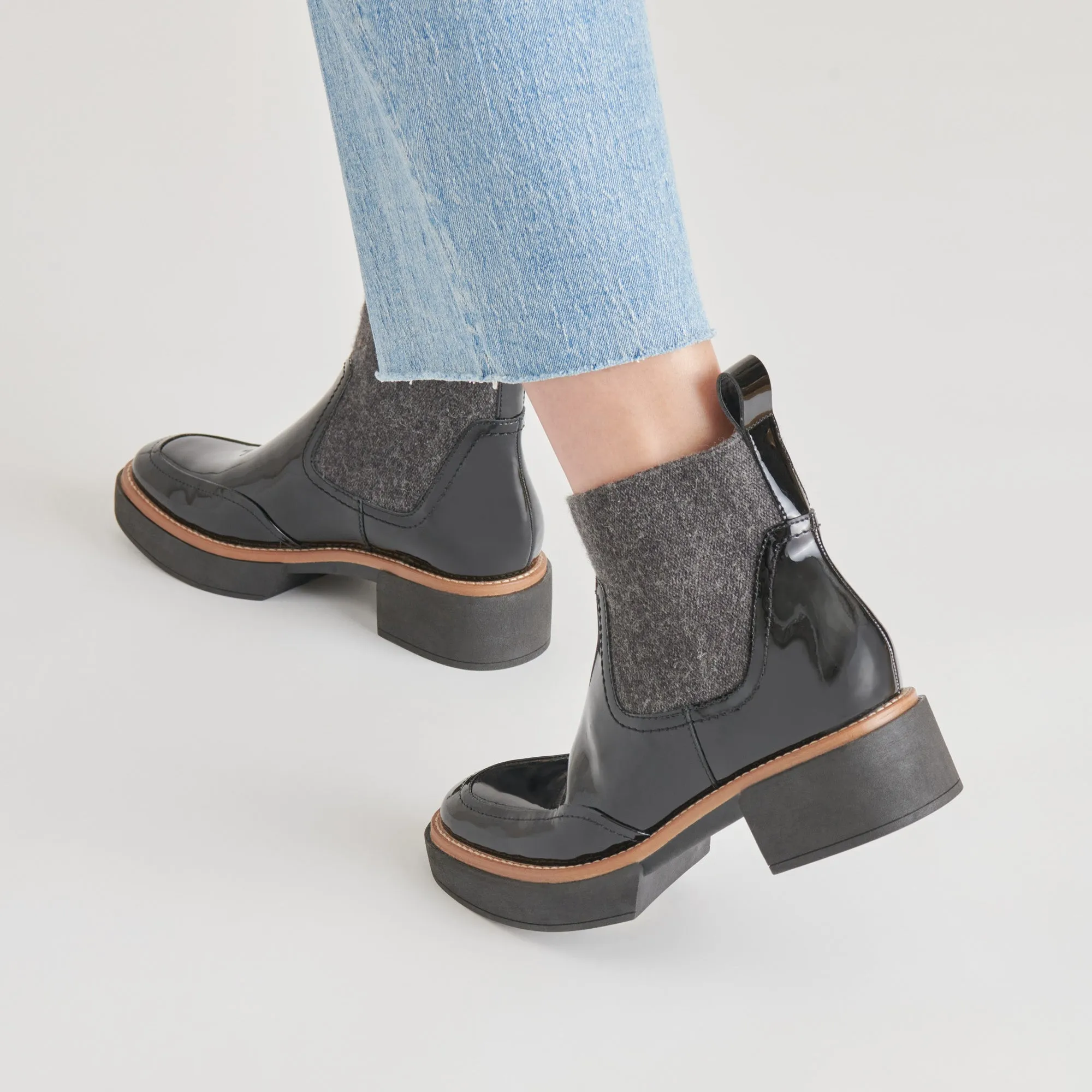 Cold Proof SALINE H2O BOOTIES MIDNIGHT CRINKLE PATENT