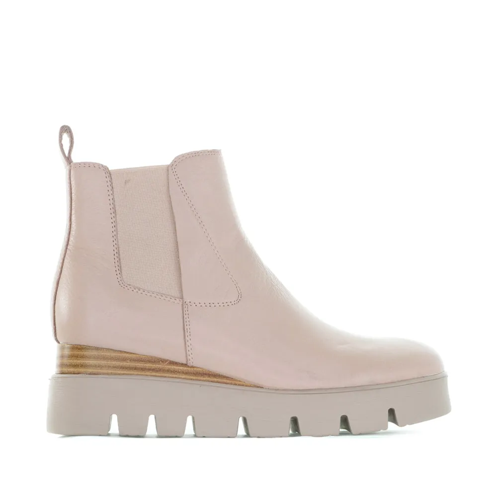 Adjustable buckle DJANGO & JULIETTE REVEL DARK NUDE TAUPE SOLE