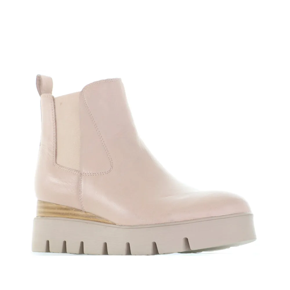Everyday Comfort DJANGO & JULIETTE REVEL DARK NUDE TAUPE SOLE