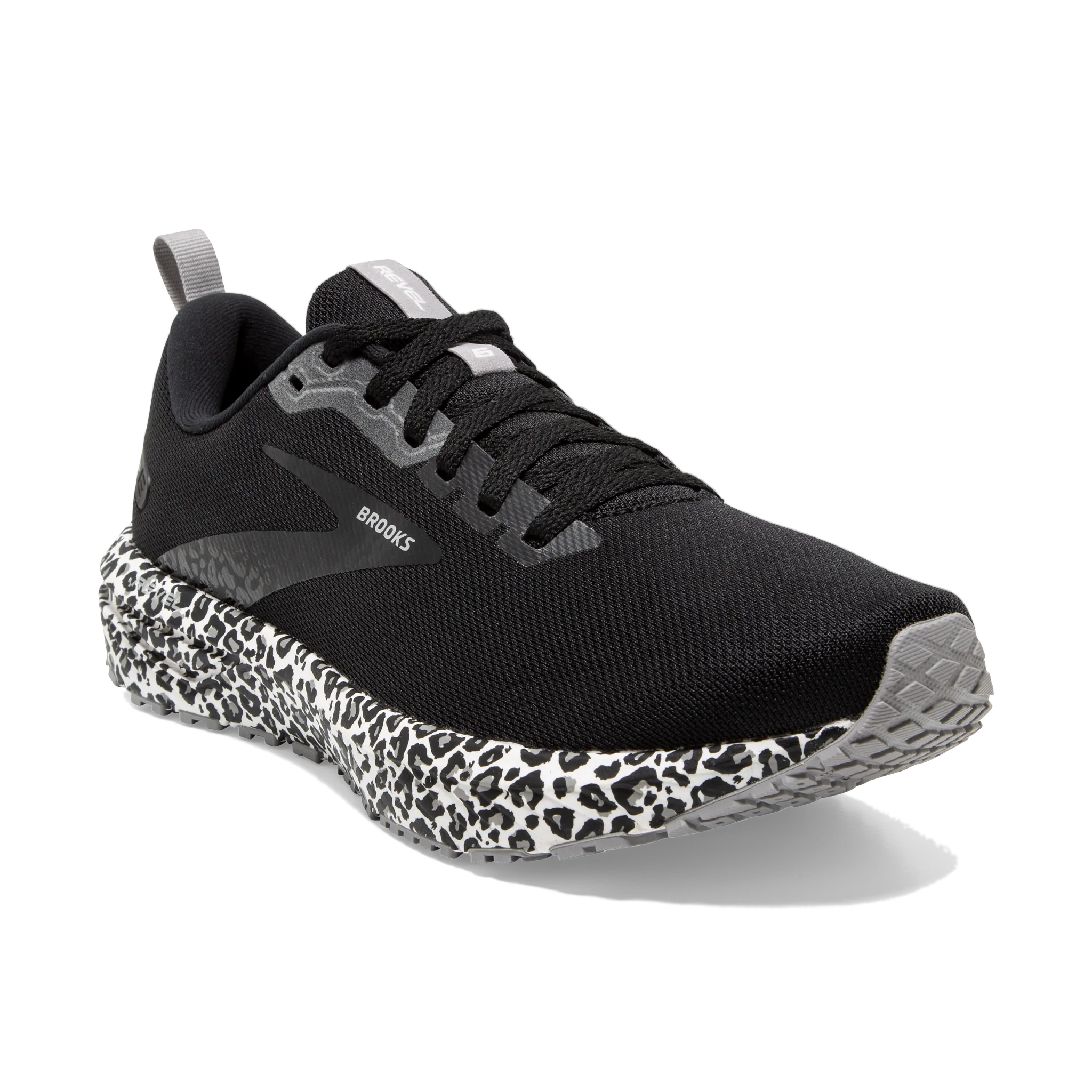 Women's Revel 6 elderly shoes training aids