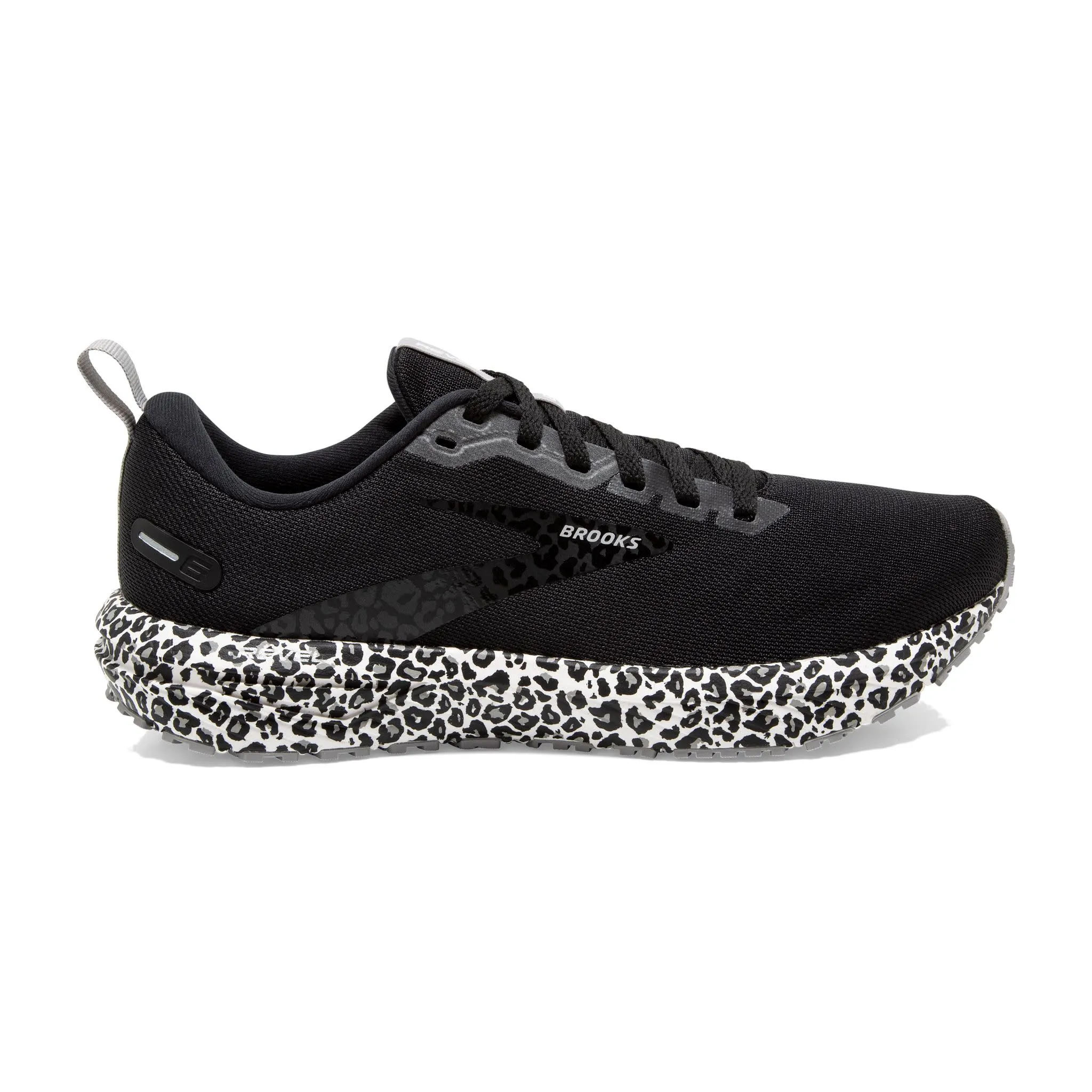 Women's Revel 6 running on uphill shoes