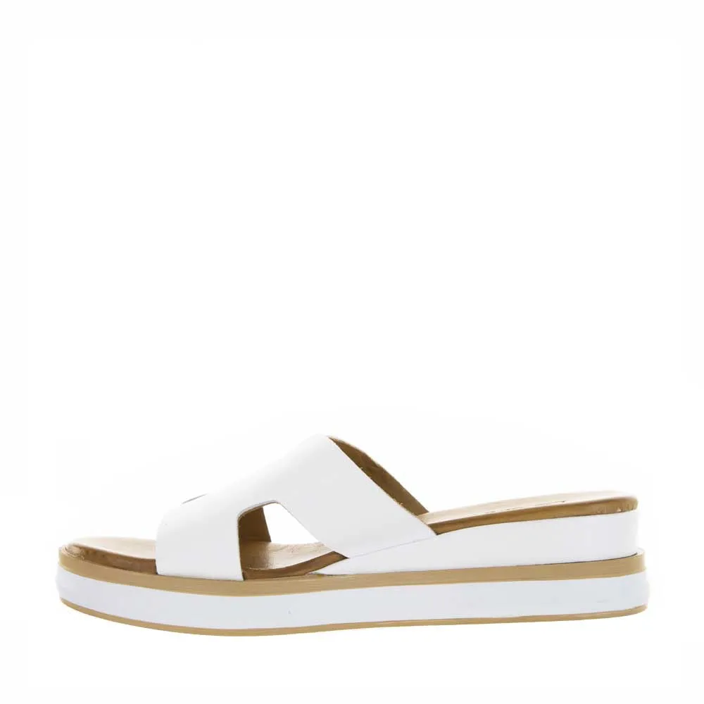 LE SANSA HOOT WHITE Relaxed shock absorption