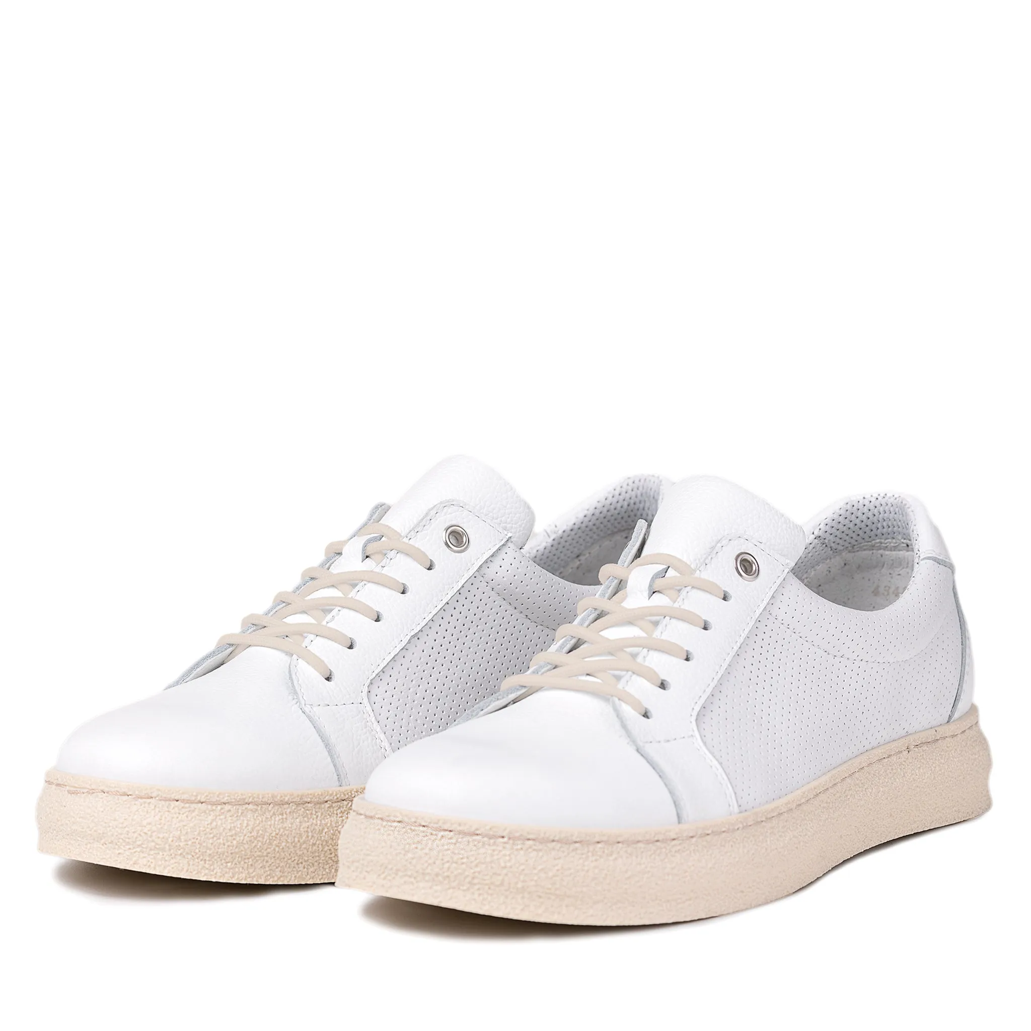 half - size AKSELI Men's sneaker